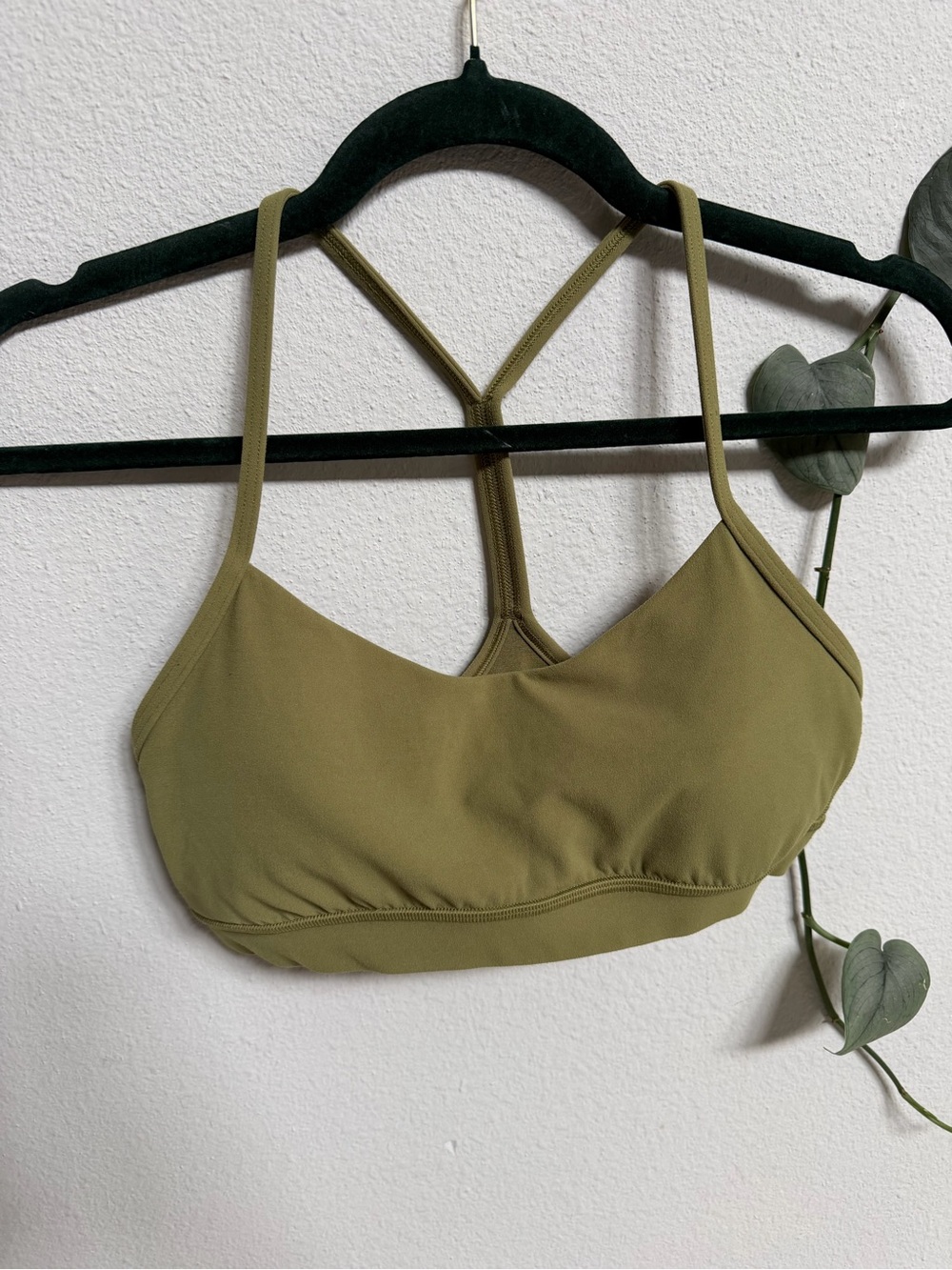 lululemon athletica Olive Strappy Back Sports Bra - Picture 3 of 4